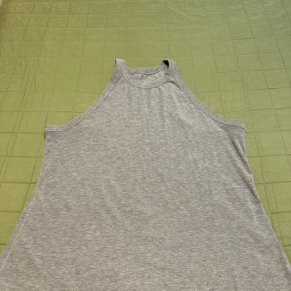 Womens tank too